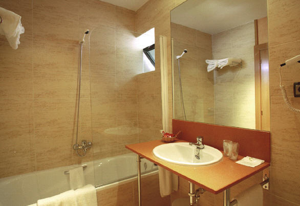 Gormazo Hotel Mirador De Gornazo מראה חיצוני תמונה
